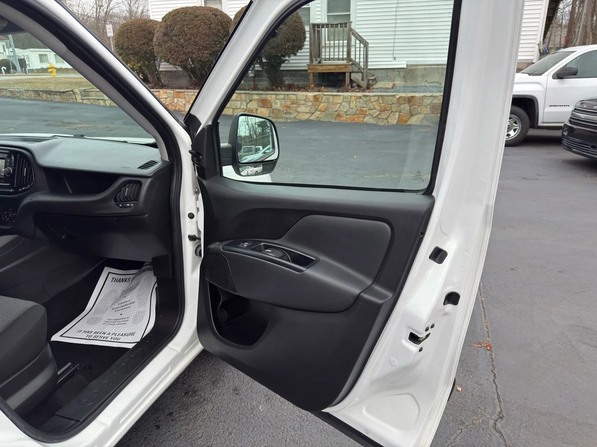 Used 2018 RAM ProMaster City Tradesman image 16