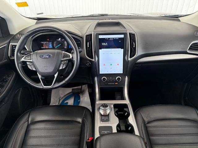 Certified 2024 Ford Edge SEL AWD/4WD image 3