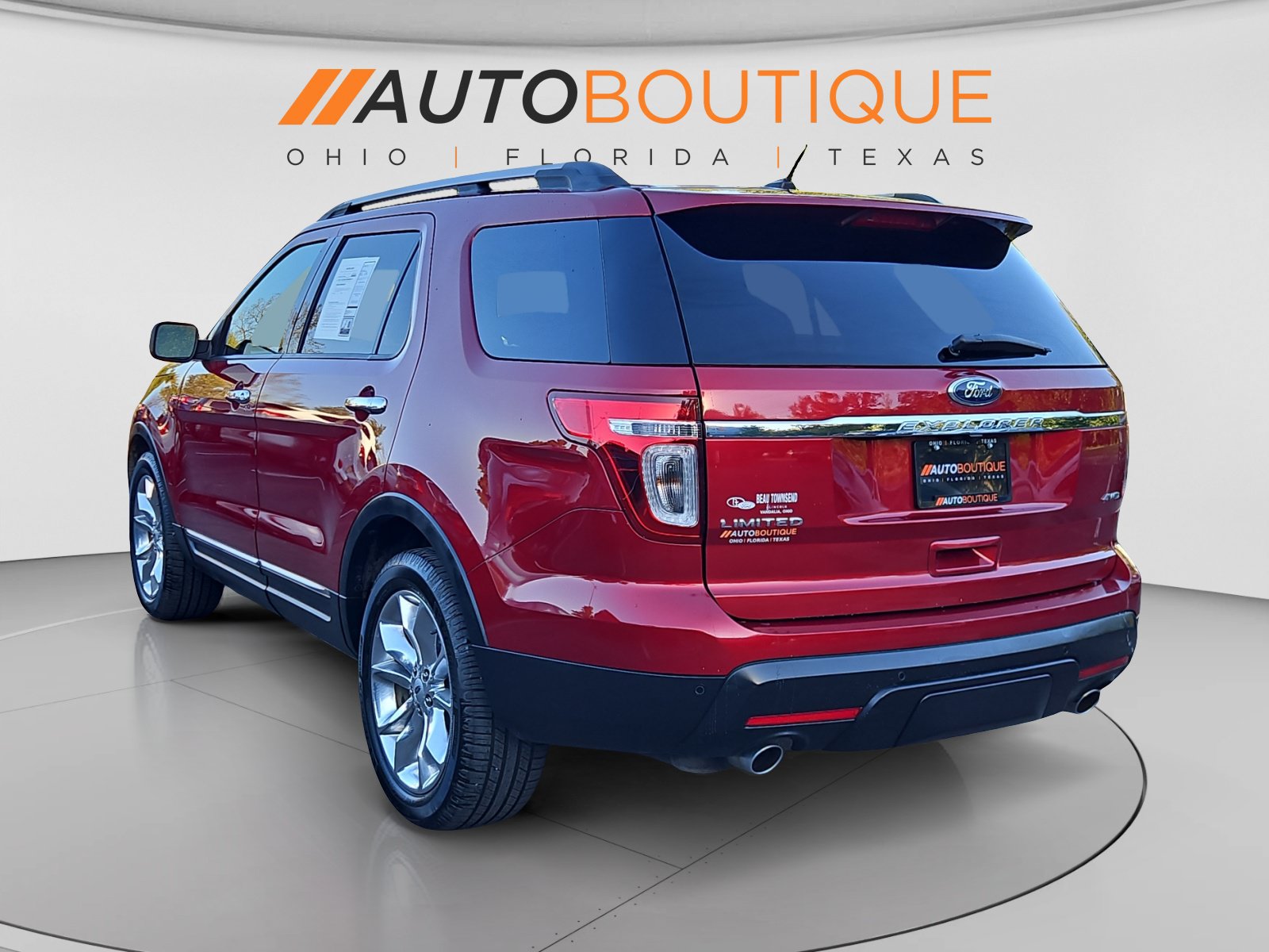 Used 2014 Ford Explorer Limited w/ Equipment Group 302A AWD/4WD image 3