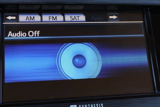 Used 2013 Toyota Avalon Limited w/ Technology Pkg FWD image 25