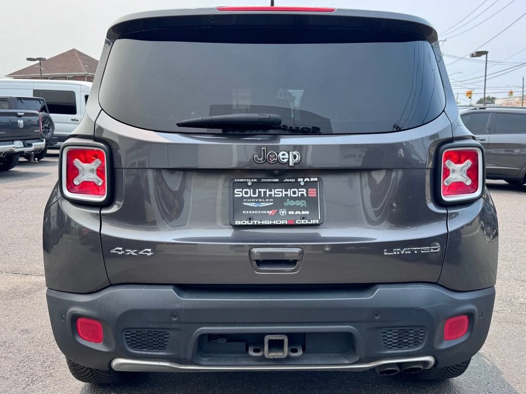 Certified 2018 Jeep Renegade Limited w/ UConnect 8.4 Nav Group AWD/4WD image 6