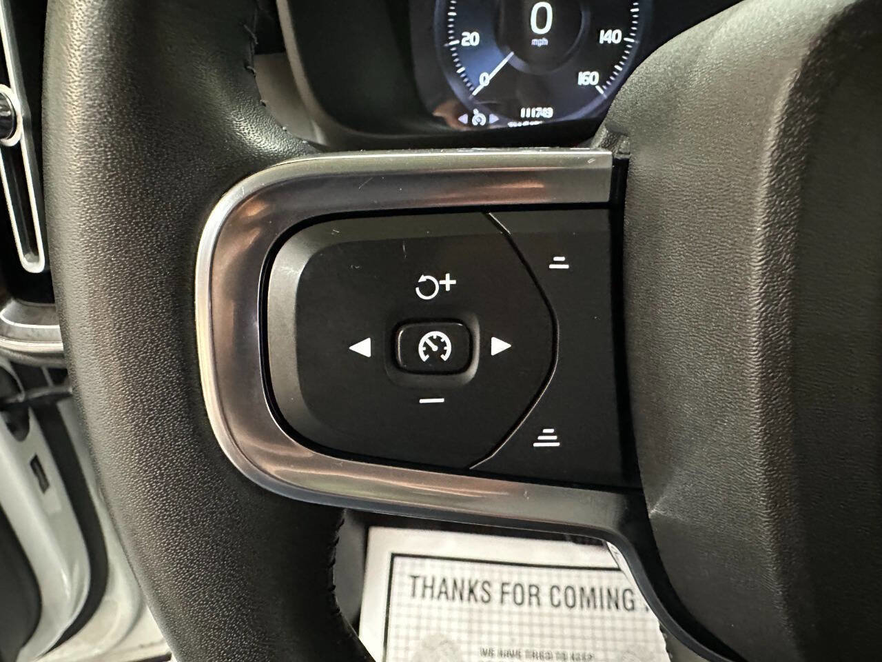 Used 2021 Volvo XC40 T5 Momentum image 16