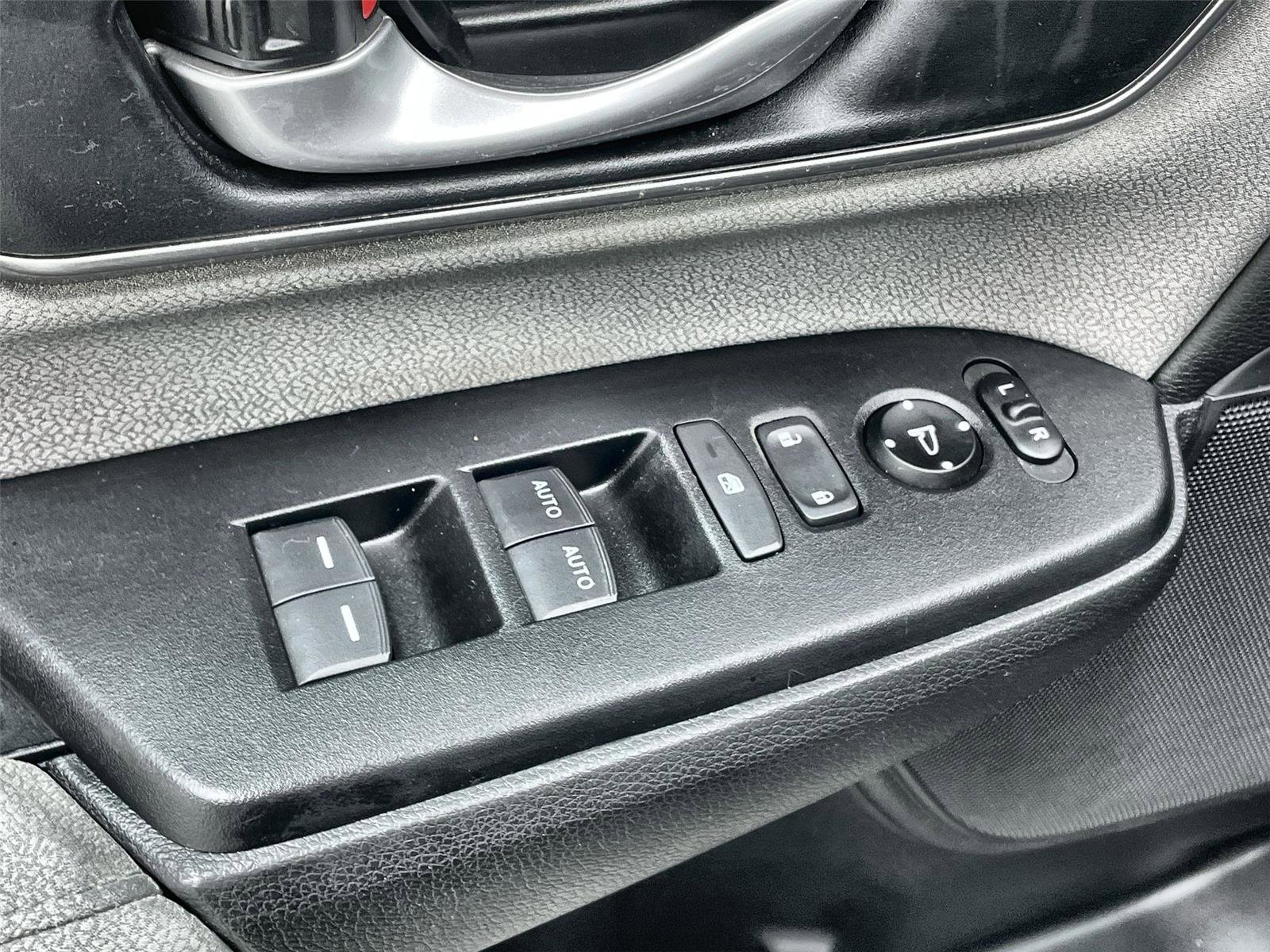 Used 2021 Honda CR-V EX image 12