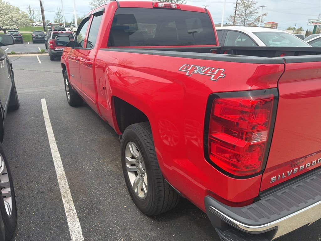 Used 2017 Chevrolet Silverado 1500 LT w/ All Star Edition AWD/4WD image 7