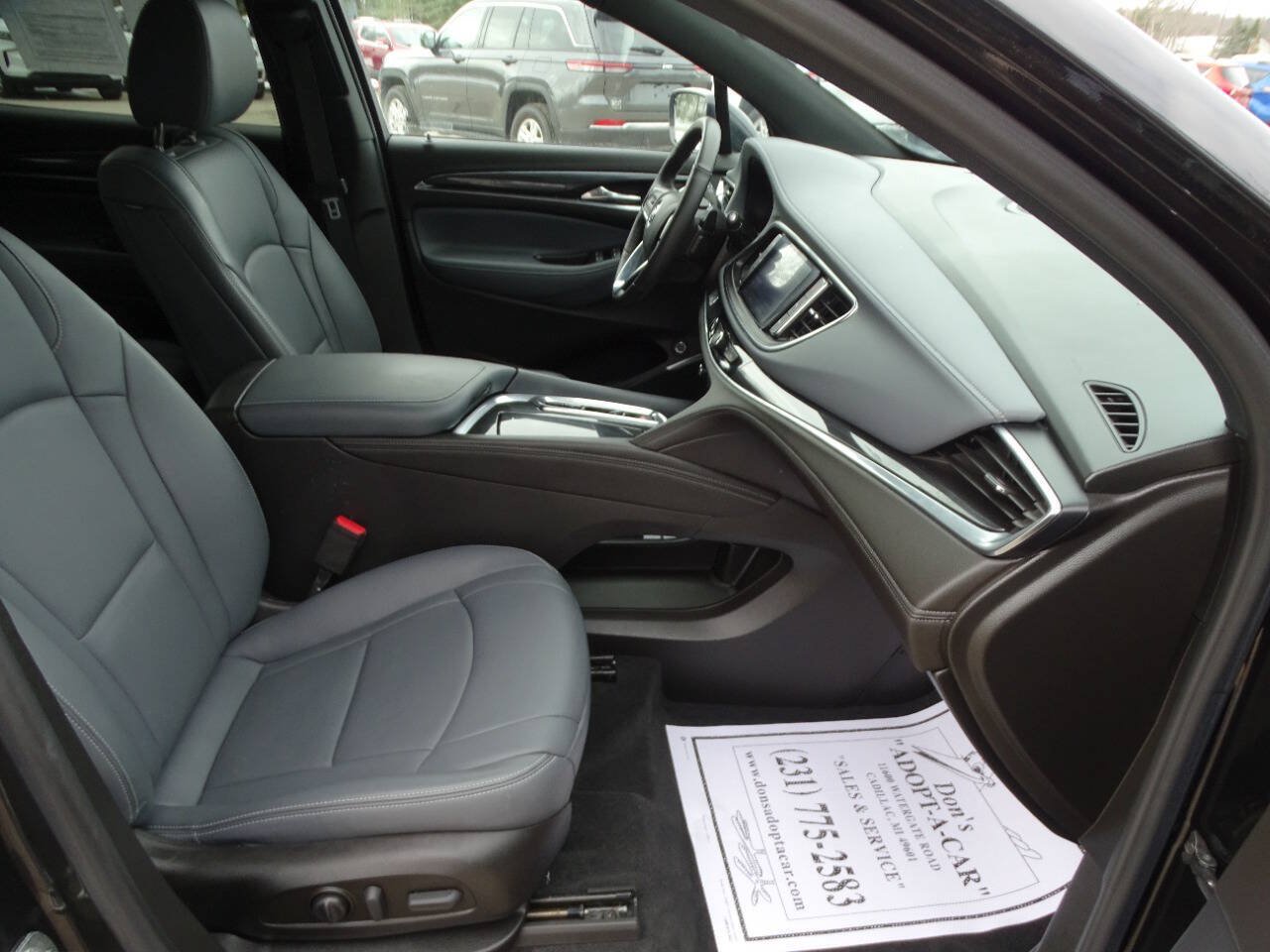 Used 2022 Buick Enclave AWD Essence w/ Sport Touring Edition image 47