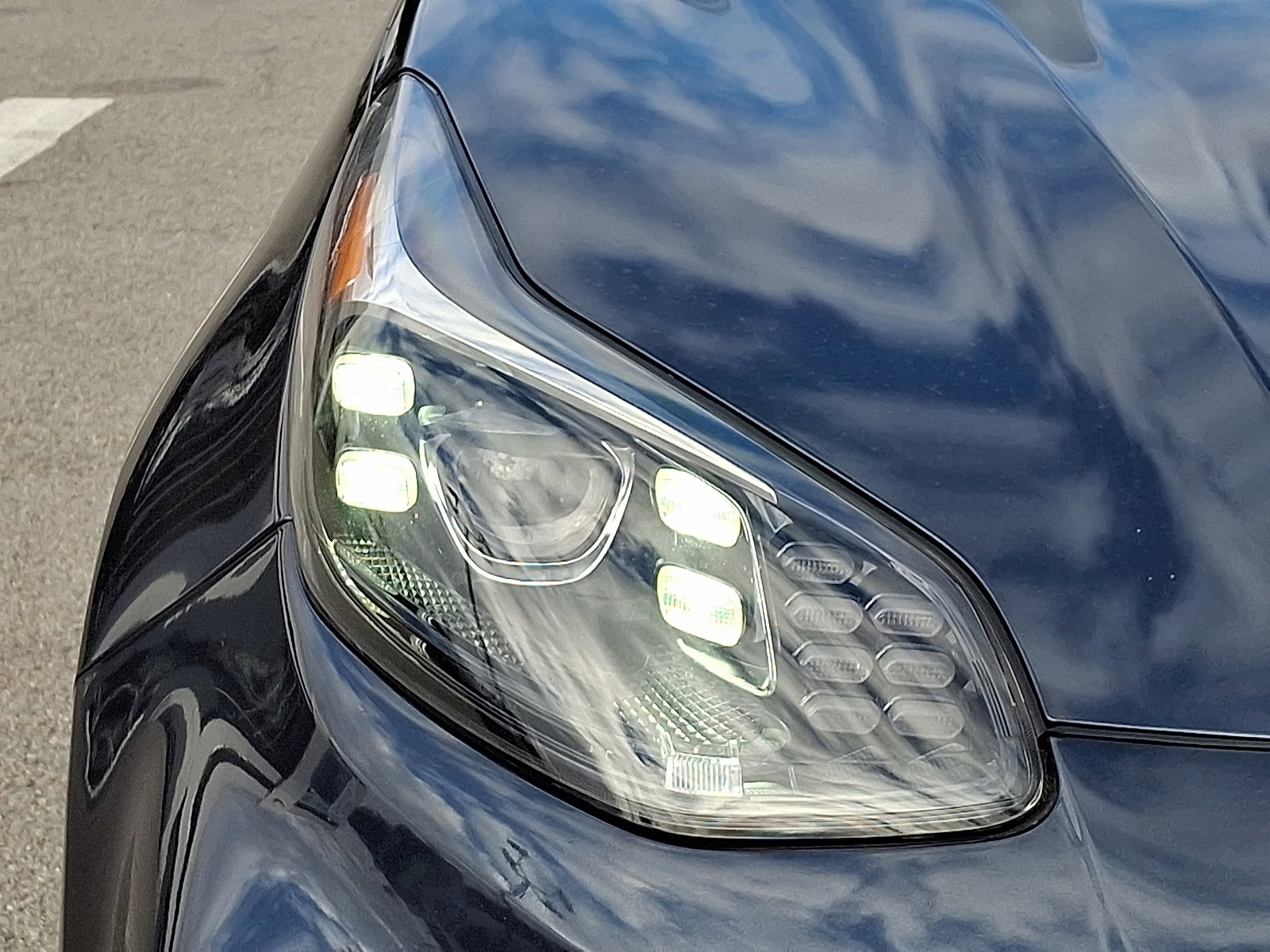 Used 2022 Kia Sportage SX image 9