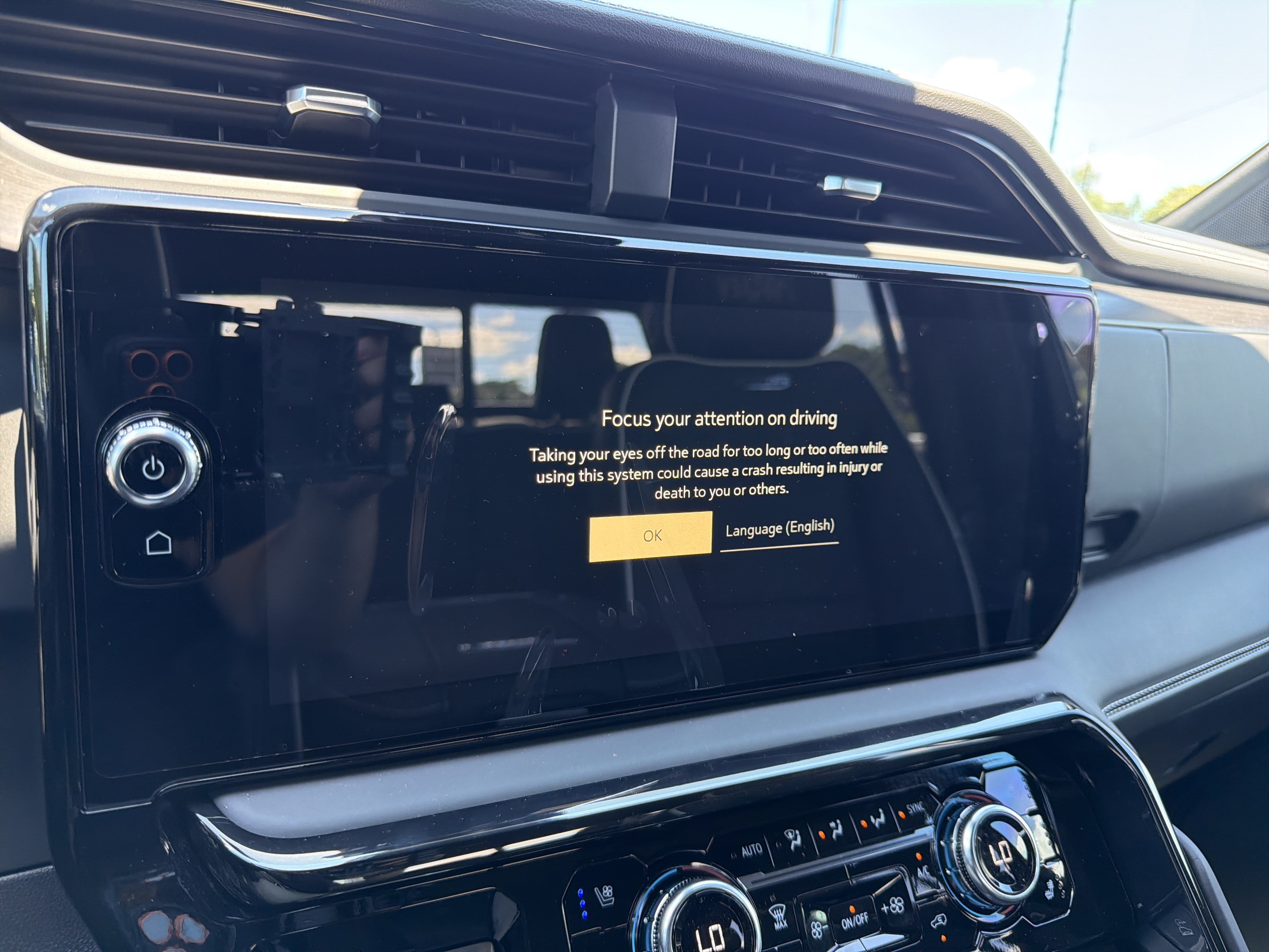 New 2026 GMC Sierra 2500 AT4X w/ AT4X AEV Edition AWD/4WD image 24