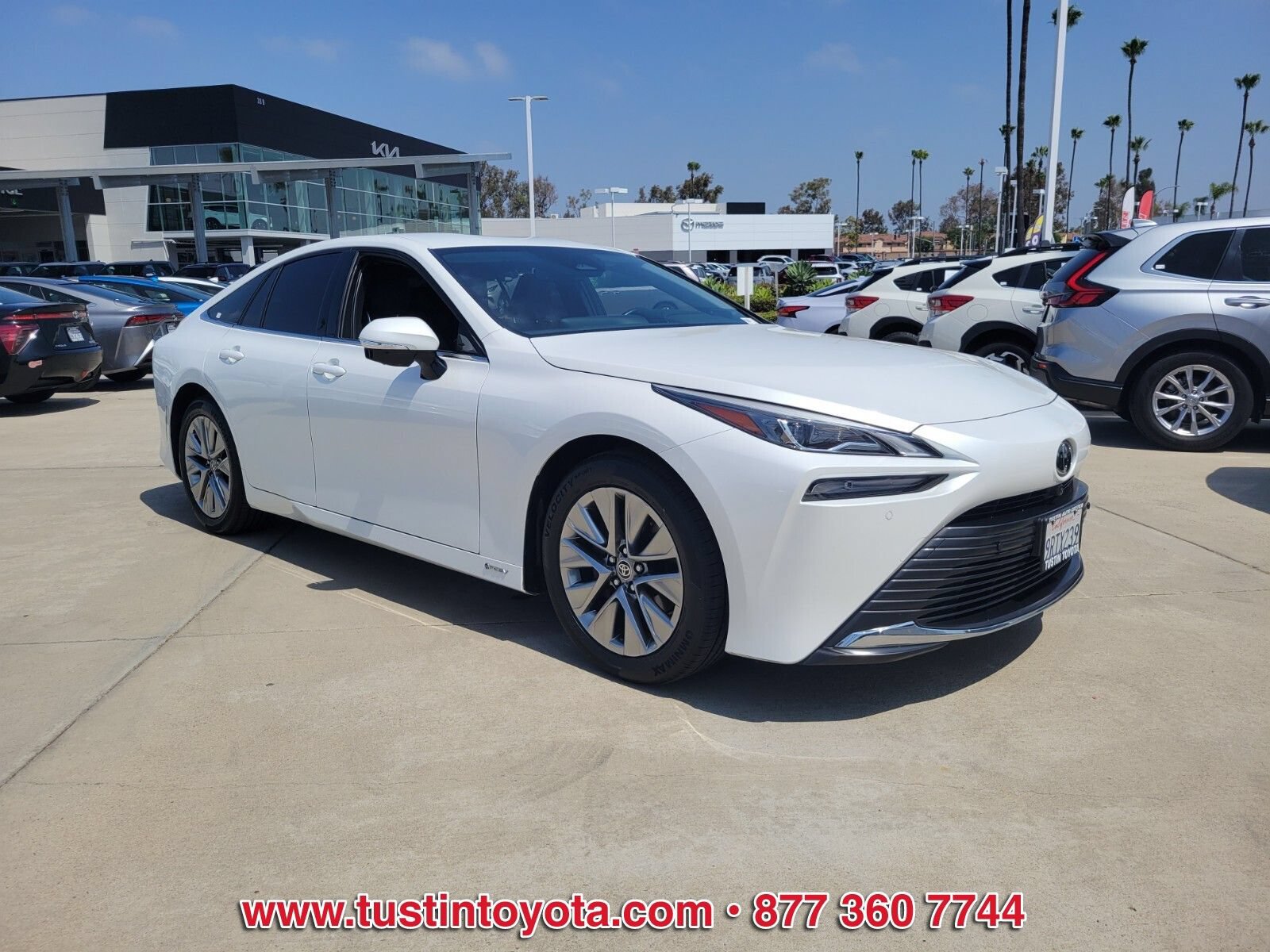Used 2024 Toyota Mirai w/ Advanced Technology Package RWD image 2