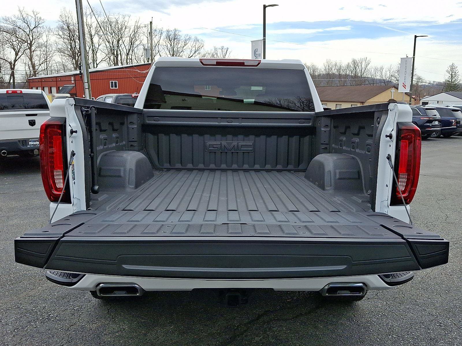 Used 2025 GMC Sierra 1500 AT4 image 29