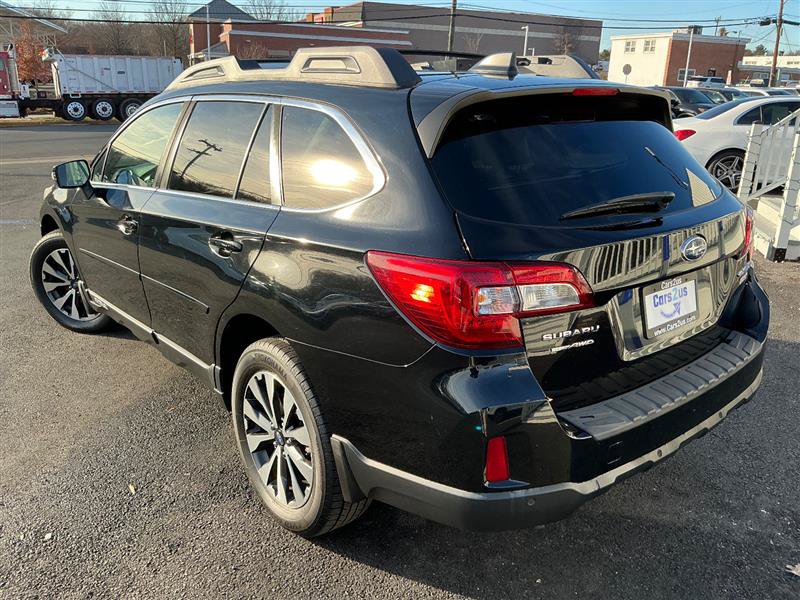 Used 2017 Subaru Outback 2.5i Limited AWD/4WD image 4