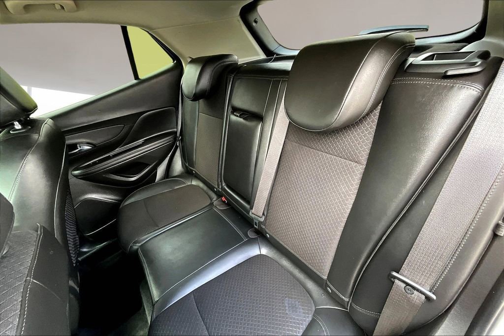 Used 2018 Buick Encore Preferred image 19