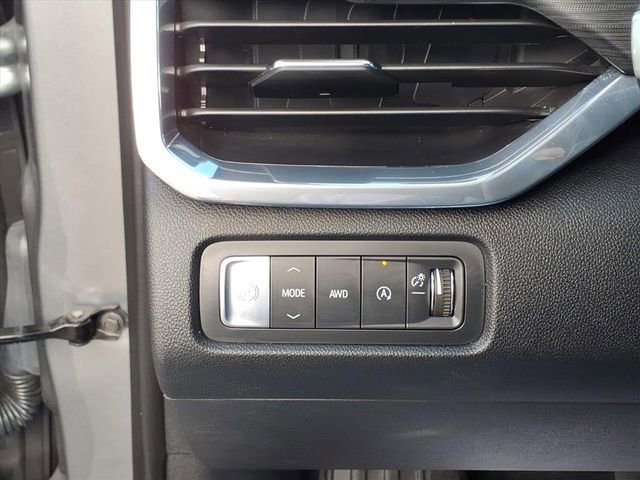 Used 2025 GMC Acadia Elevation image 21