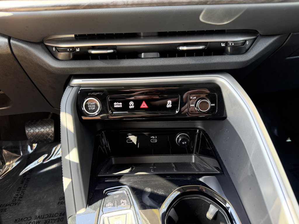 Used 2025 Audi Q5 Premium w/ Premium Plus AWD/4WD image 25