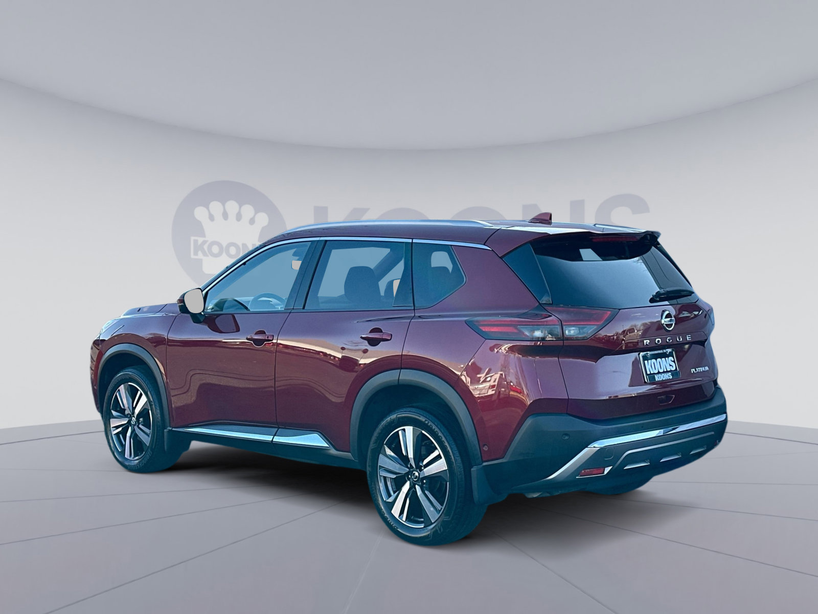 Used 2021 Nissan Rogue Platinum image 4