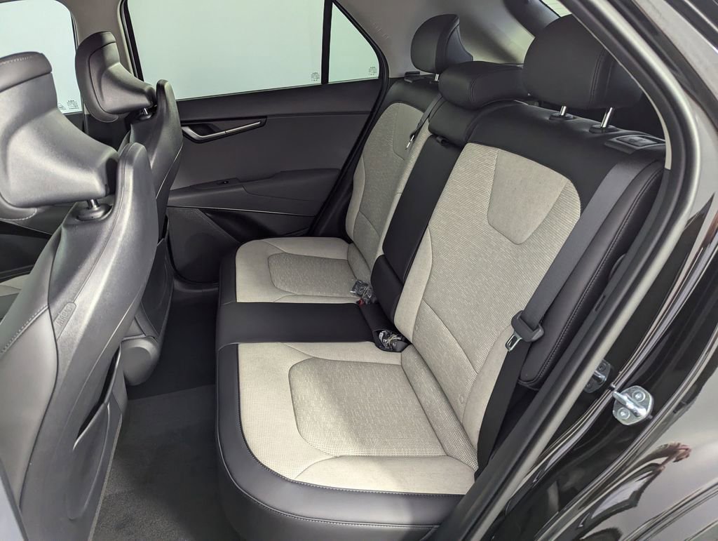 New 2025 Kia Niro SX image 31