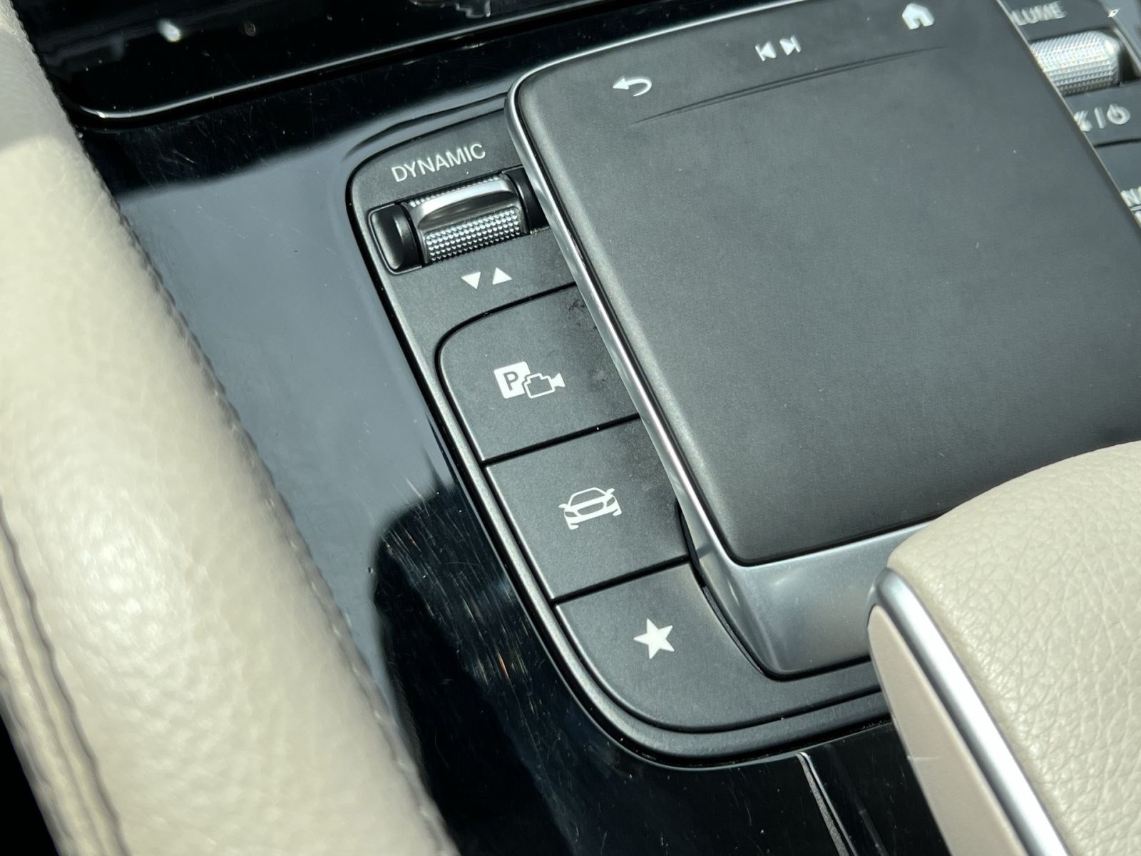 Used 2024 Mercedes-Benz GLE 350 4MATIC image 39