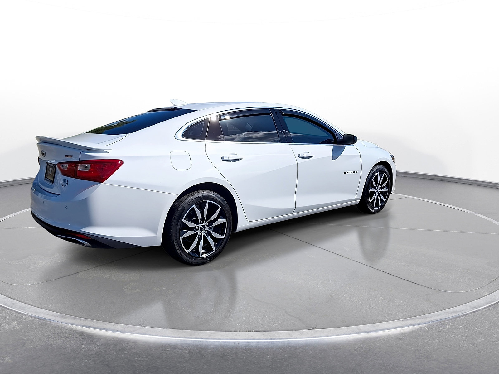 Used 2024 Chevrolet Malibu RS FWD image 8
