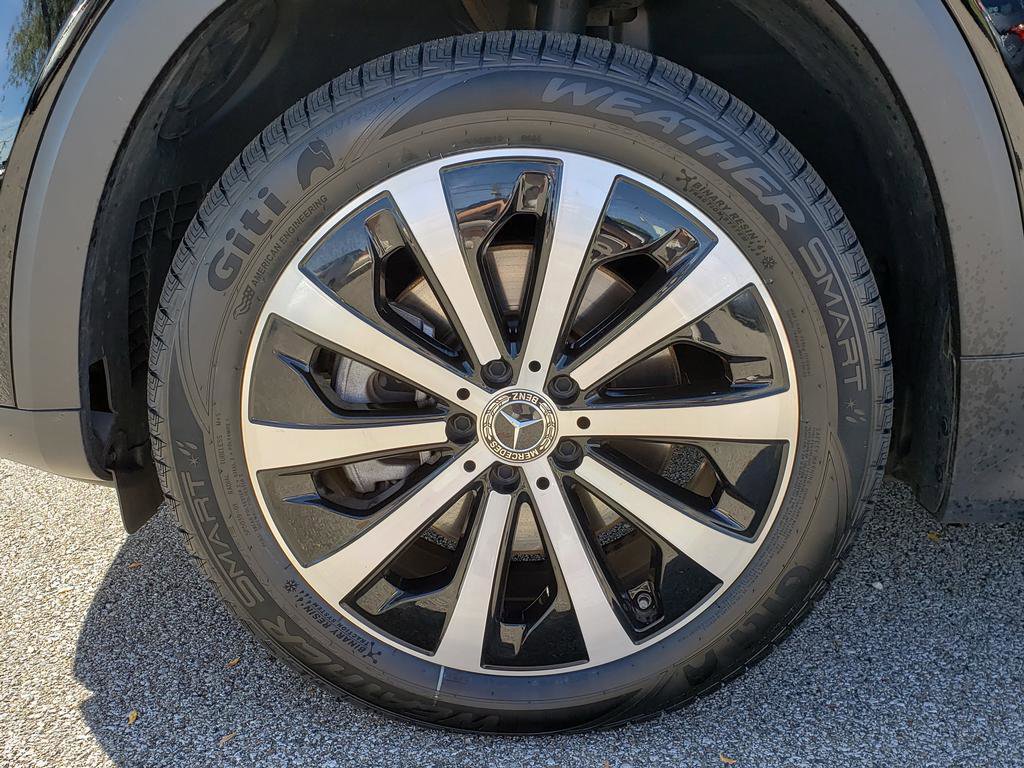 Used 2023 Mercedes-Benz GLB 250 4MATIC image 27