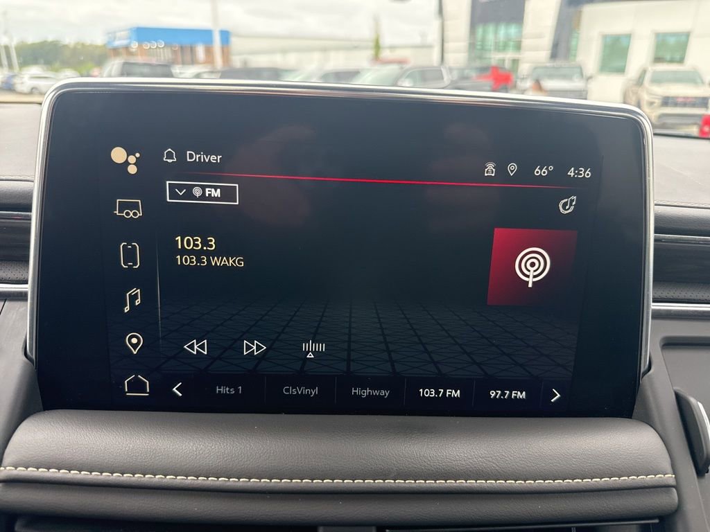 Used 2023 GMC Yukon SLT w/ SLT Premium Package image 20