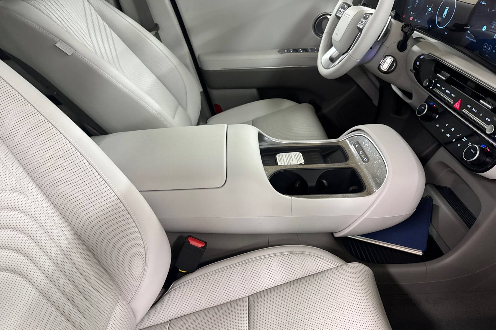 New 2026 Hyundai Palisade SEL FWD image 16