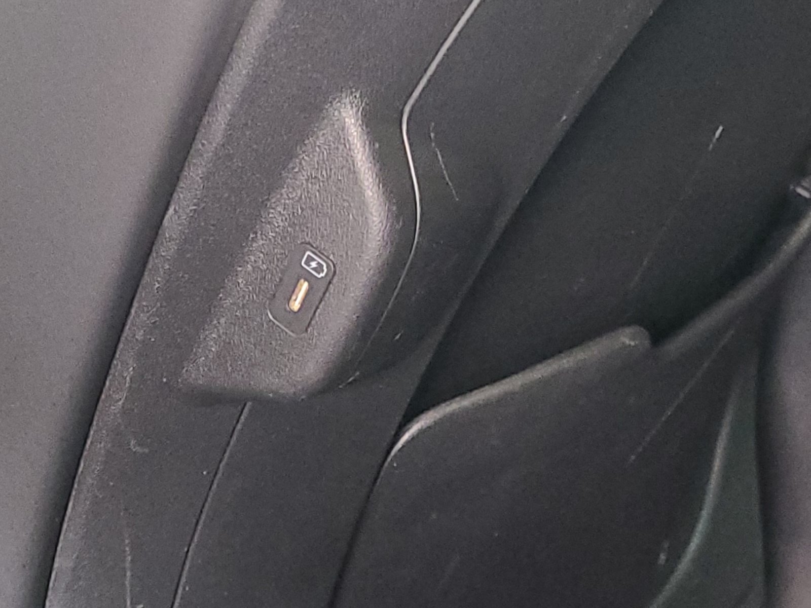 Used 2023 Kia Niro EX w/ EX Cold Weather Package FWD image 33