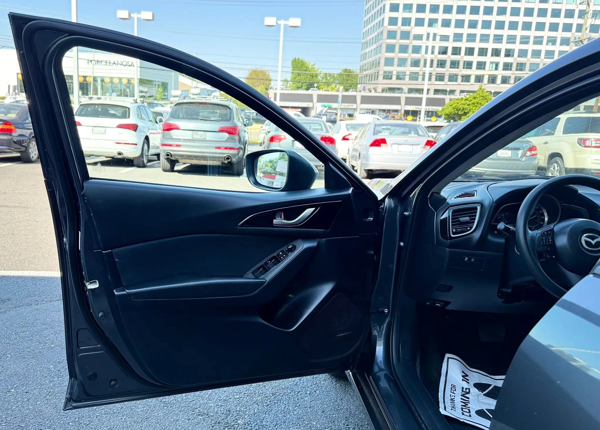 Used 2014 MAZDA MAZDA3 i Sport image 9