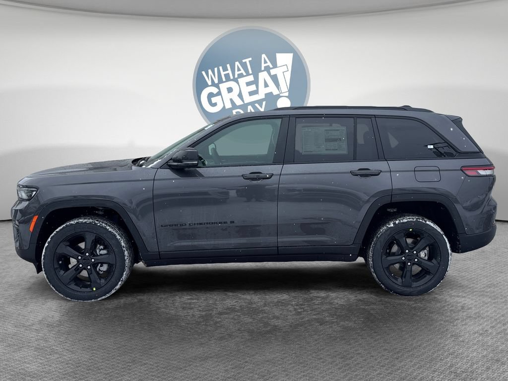 New 2025 Jeep Grand Cherokee Limited w/ Black Appearance Package AWD/4WD image 7