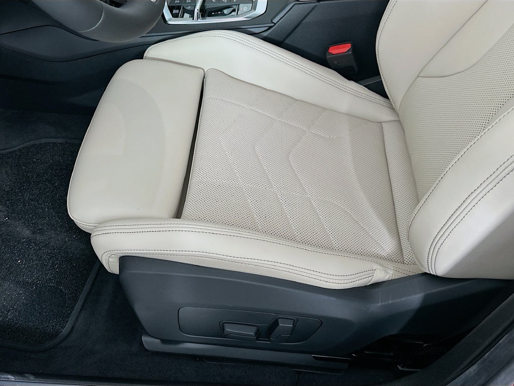 Used 2026 BMW 228i w/ Technology Package FWD image 21