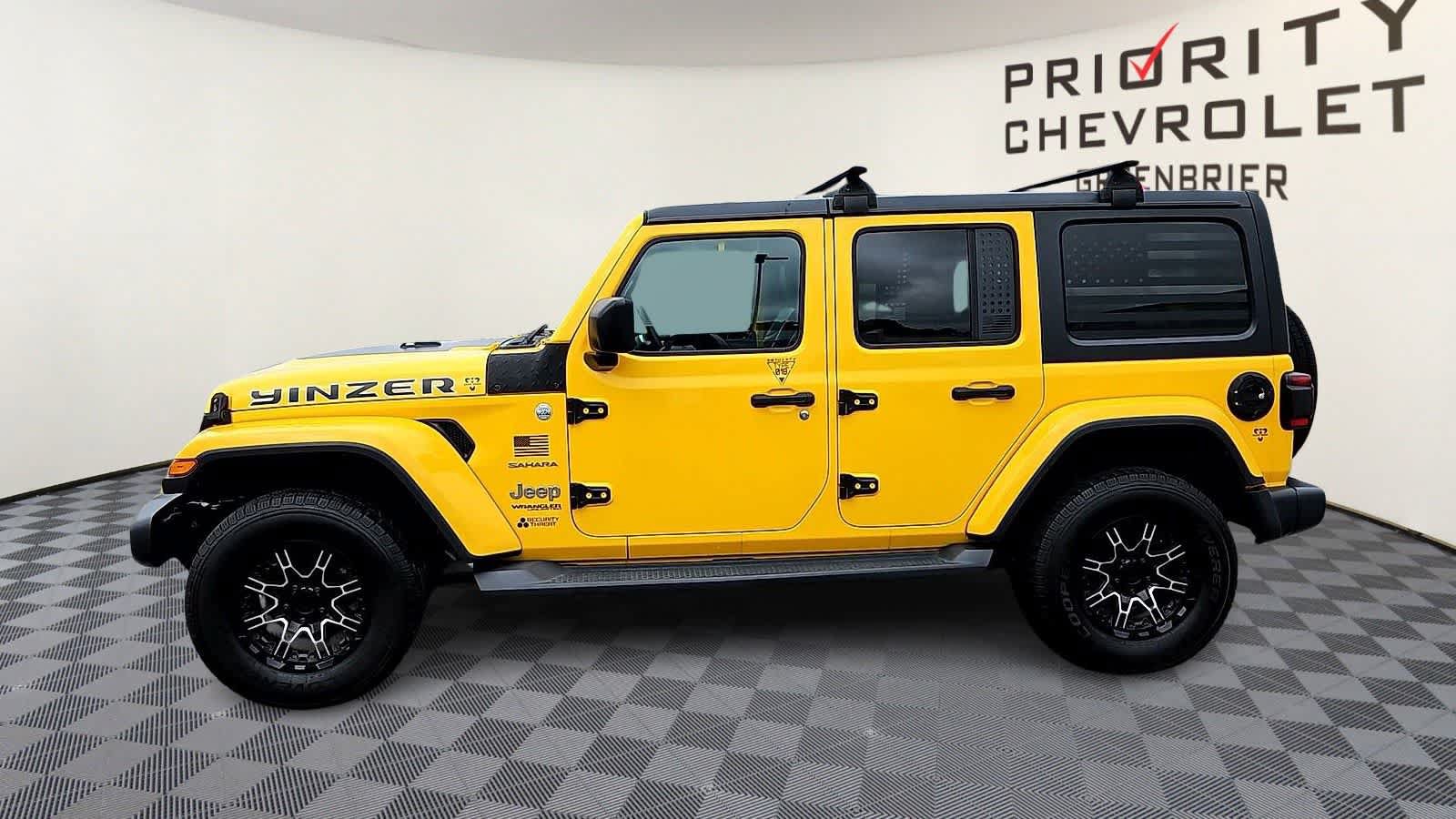 Used 2018 Jeep Wrangler Unlimited Sahara AWD/4WD image 5