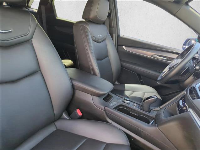 Used 2025 Cadillac XT5 Luxury image 28