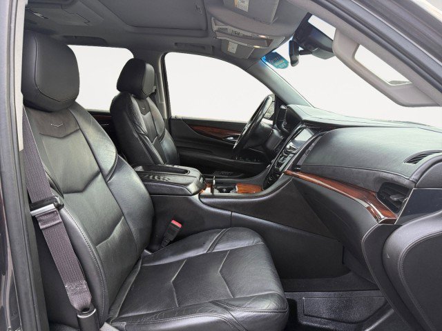 Used 2015 Cadillac Escalade Premium image 9