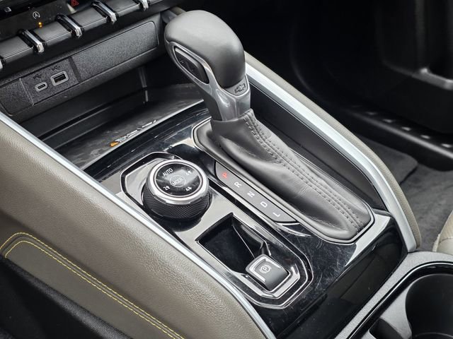 Used 2025 Chevrolet Colorado ZR2 w/ Technology Package image 18