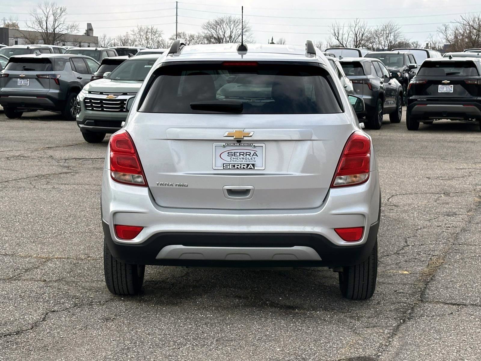Certified 2022 Chevrolet Trax LT w/ LT Convenience Package image 4