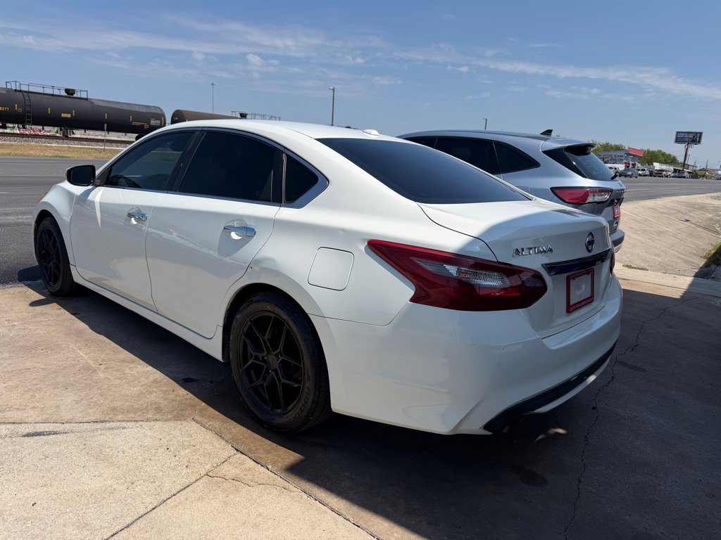 Used 2018 Nissan Altima 2.5 SL FWD image 40