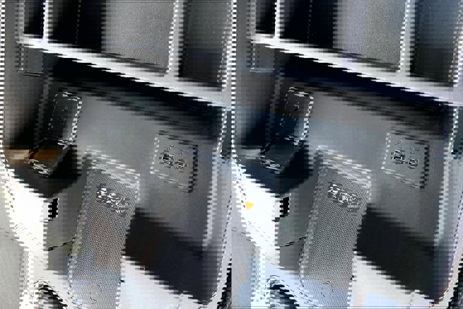 Used 2024 Chevrolet Silverado 1500 LT Trail Boss w/ LPO, Dark Essentials Package image 32