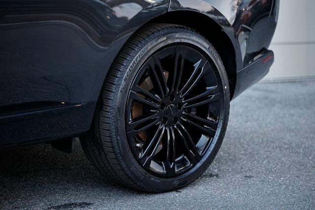 New 2026 Land Rover Range Rover Long Wheelbase SE image 5