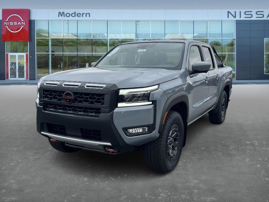 New 2025 Nissan Frontier PRO-4X w/ Pro Convenience Package