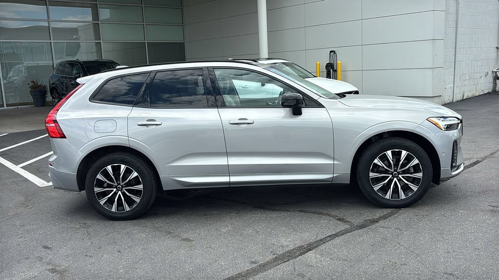 Certified 2024 Volvo XC60 B5 Plus w/ Climate Package AWD/4WD image 27