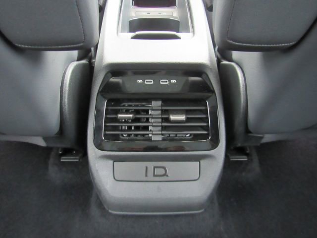 Used 2021 Volkswagen ID.4 Pro S w/ ID.4 Protection Package image 32