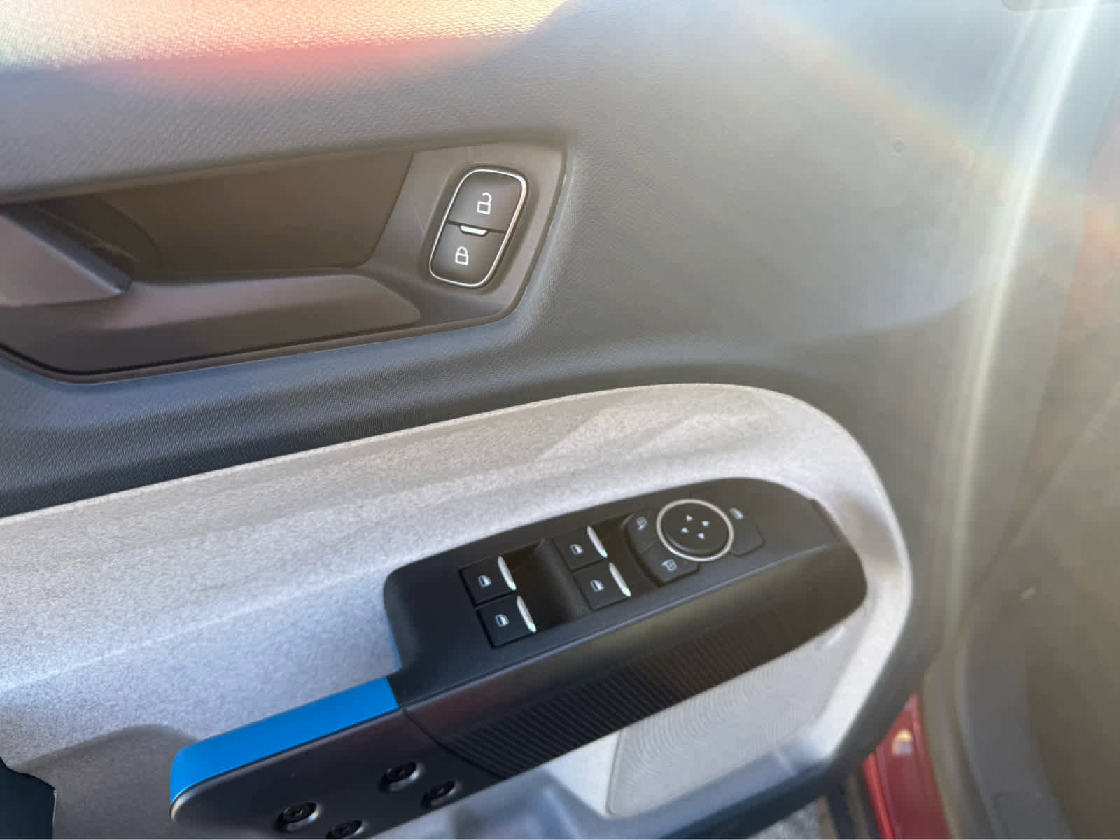 New 2025 Ford Maverick XLT image 9