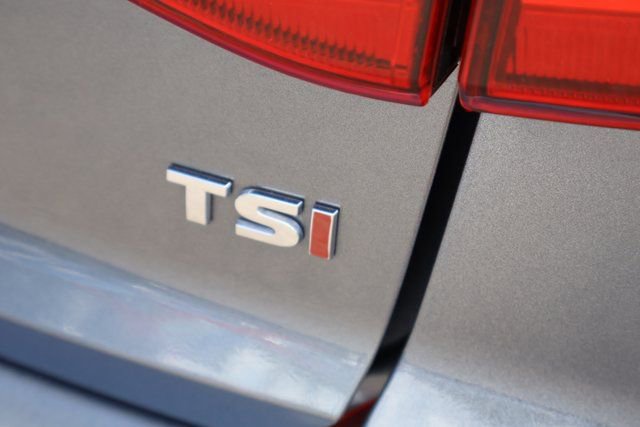 Used 2016 Volkswagen Passat 1.8T S image 7