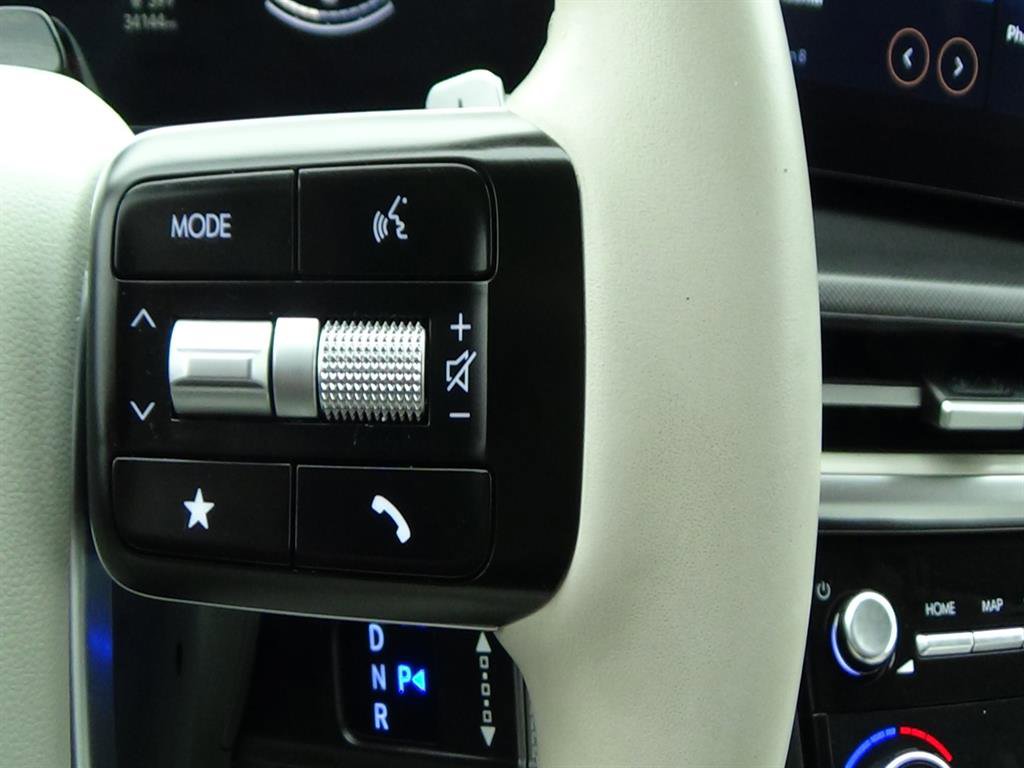 Used 2025 Hyundai Santa Fe SEL image 25