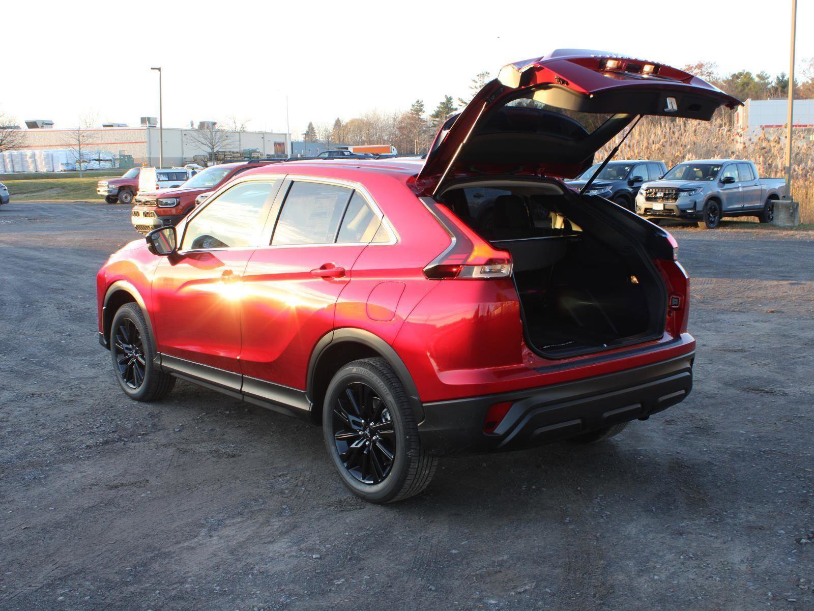 New 2026 Mitsubishi Eclipse Cross LE image 7