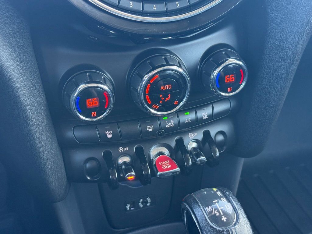 Used 2015 MINI Cooper 2-Door Hardtop image 17