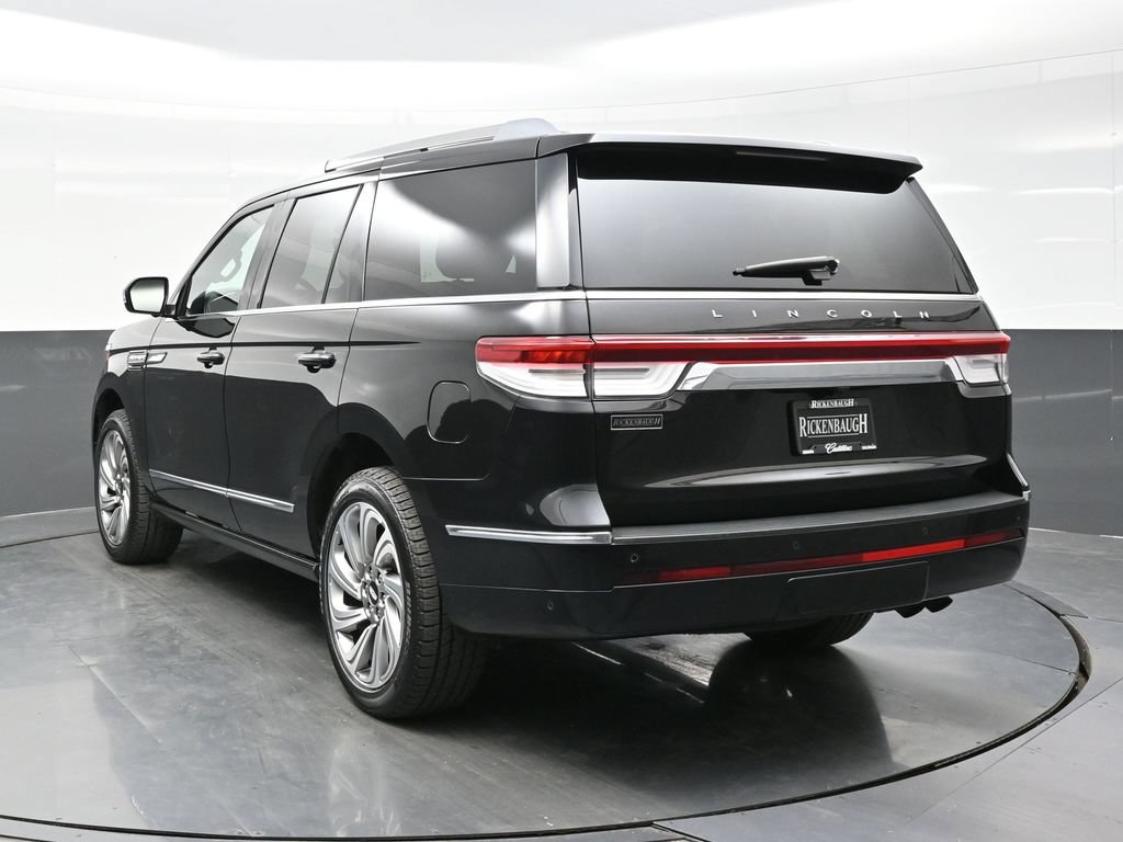 Used 2022 Lincoln Navigator Reserve AWD/4WD image 5