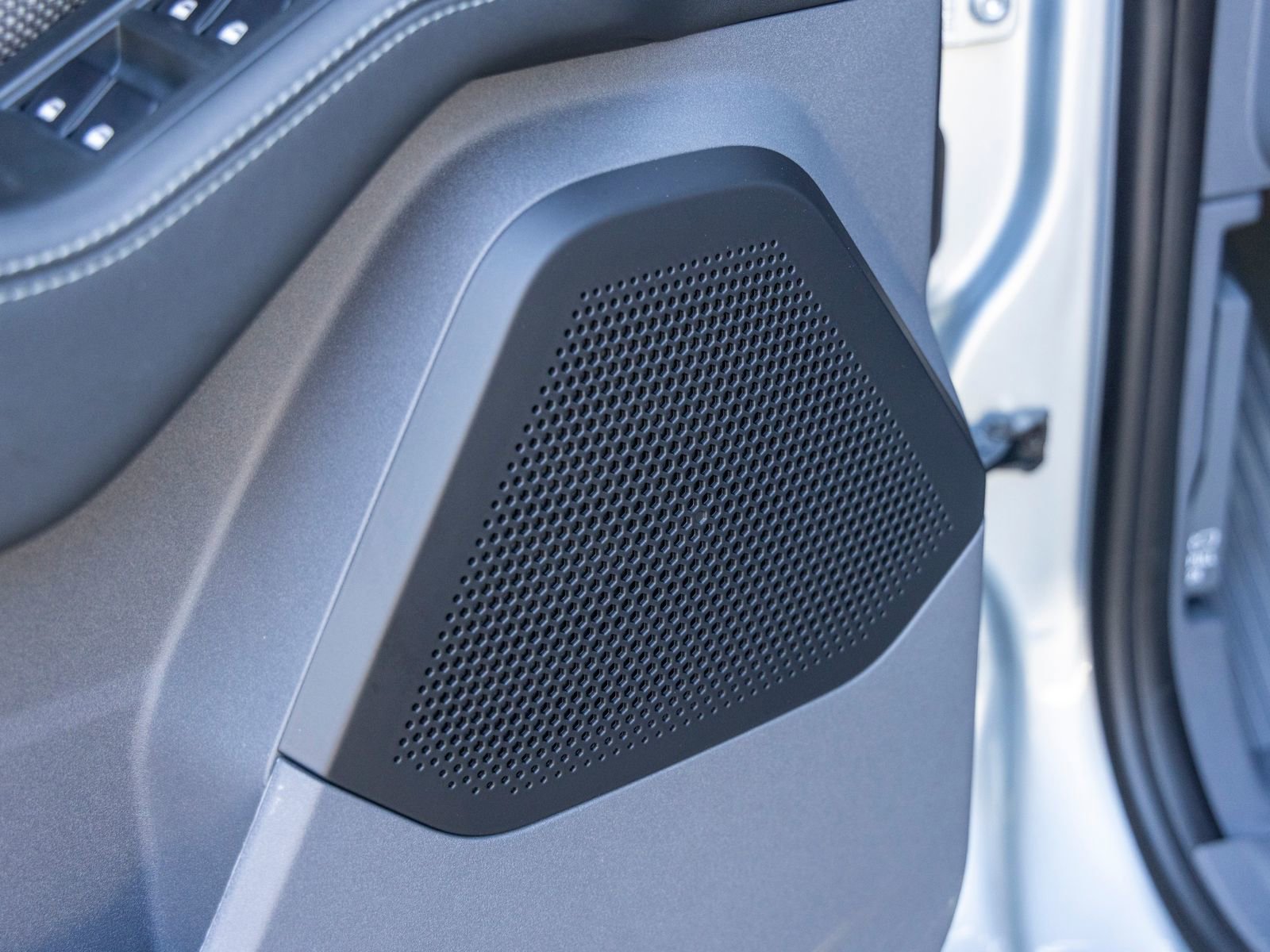 Used 2025 INEOS Grenadier image 33