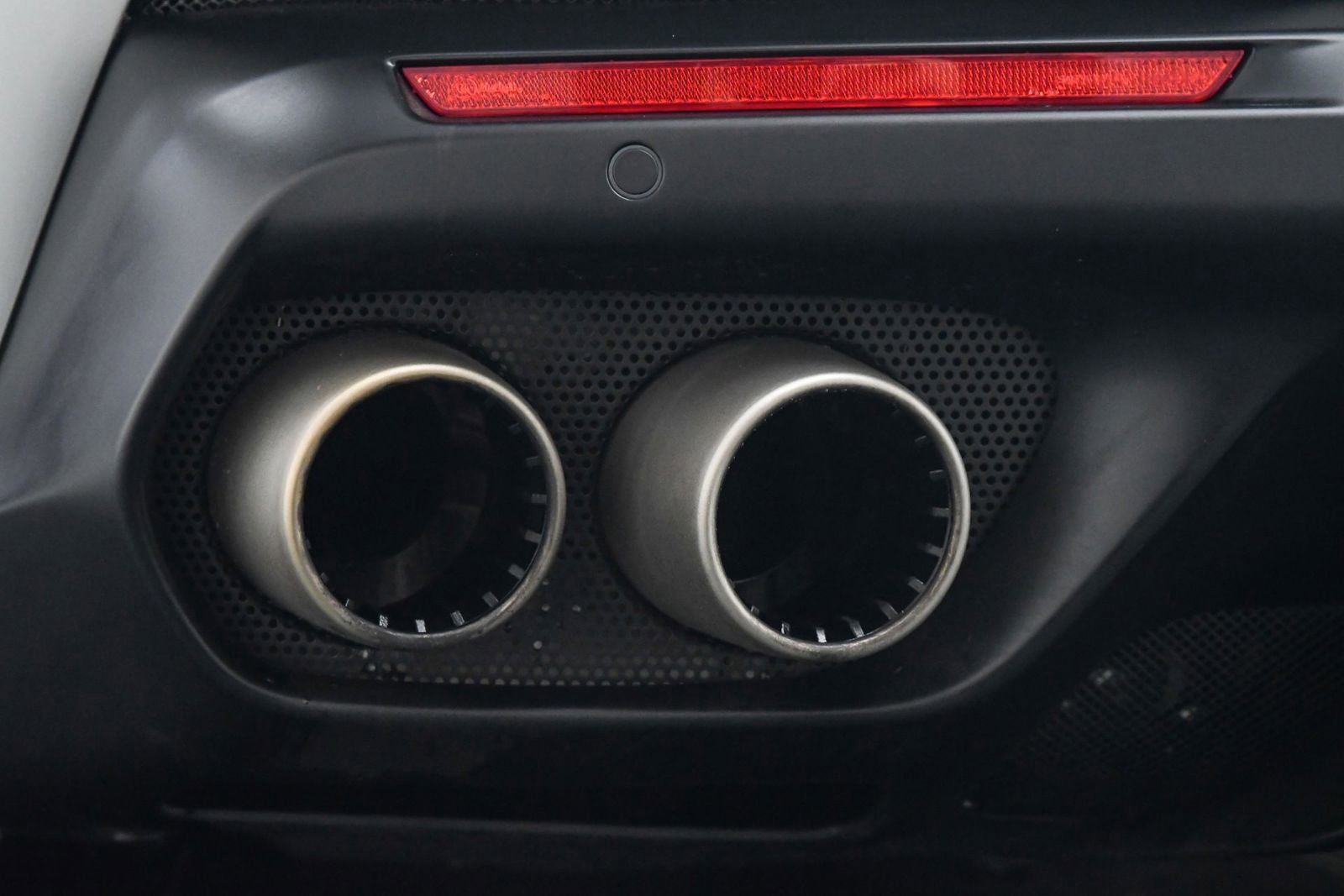 Used 2019 Ferrari Portofino image 23