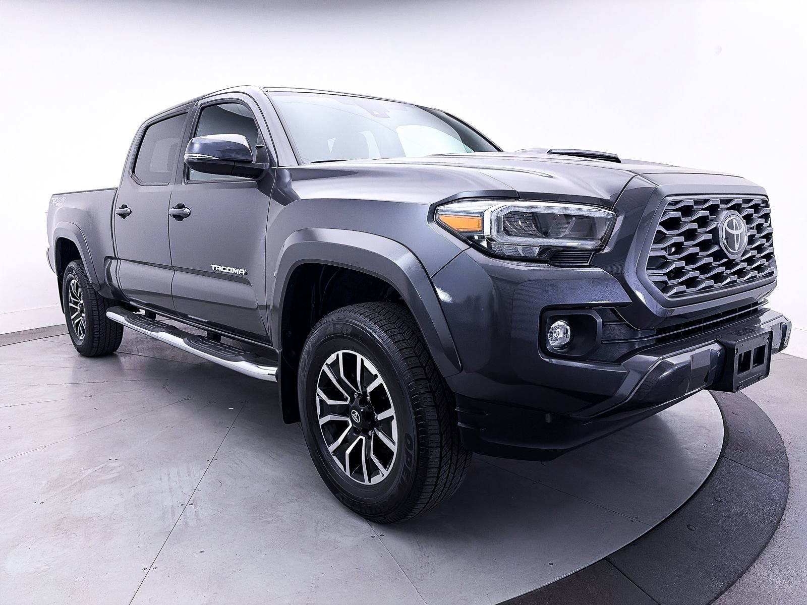 Used 2023 Toyota Tacoma TRD Sport image 9