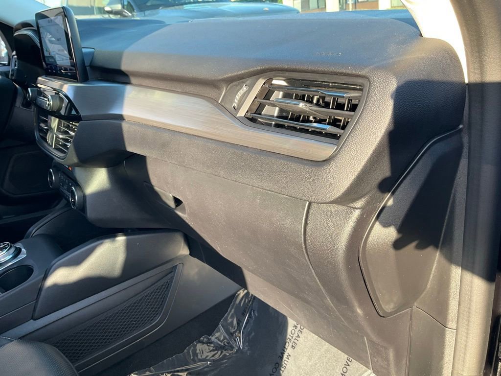 Used 2021 Ford Escape Titanium image 68