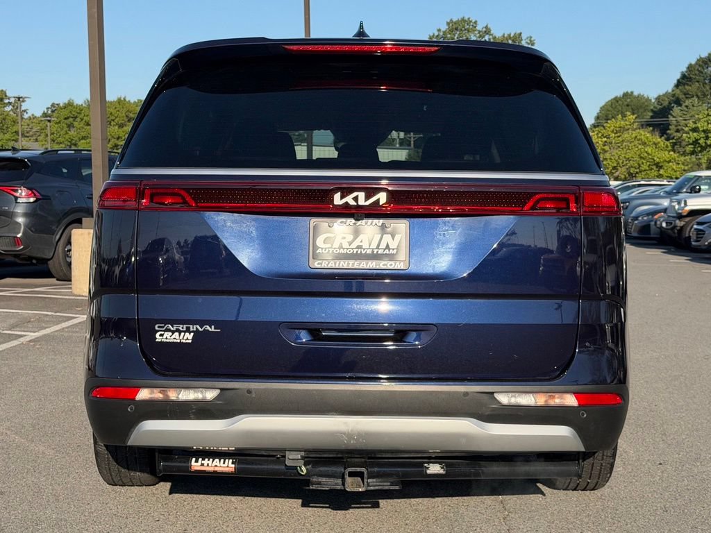 Certified 2024 Kia Carnival LX FWD image 6